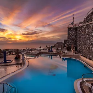 https://panoramica-heights-adeje.tenerifehoteles.net