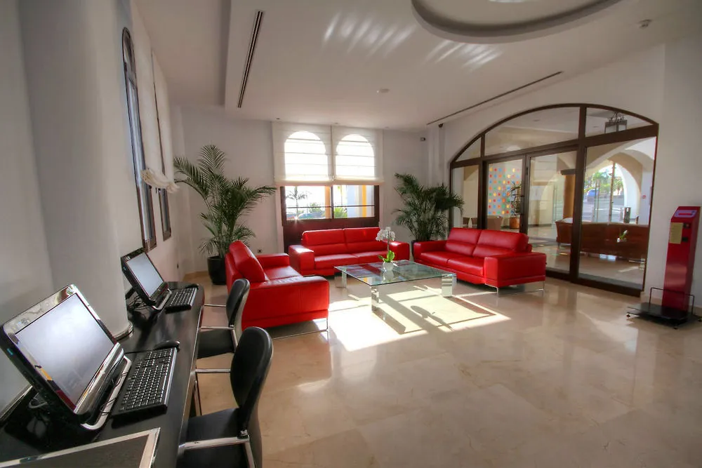 אדחה Hotel Suite Villa Maria